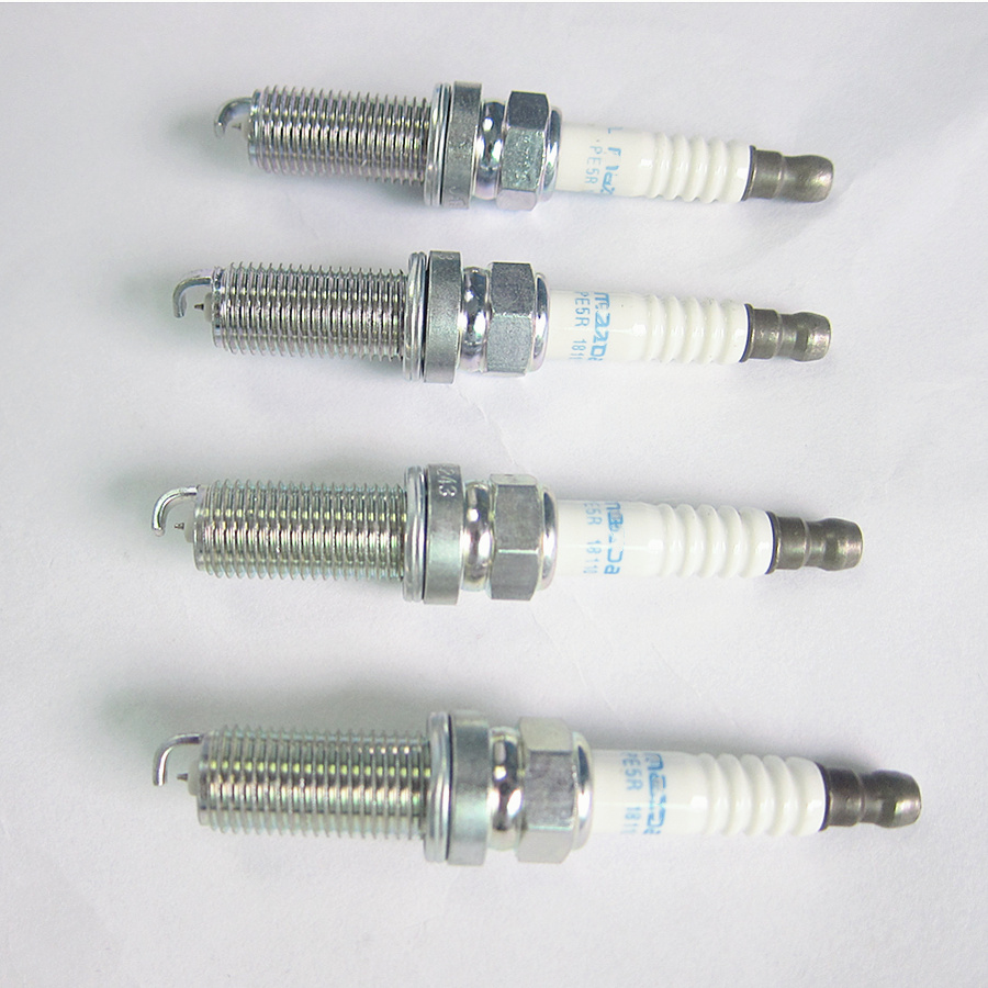 Auto-Accessoires PE5R-18-110 O - Bosch Spark Plug Iridium recensie en prijs